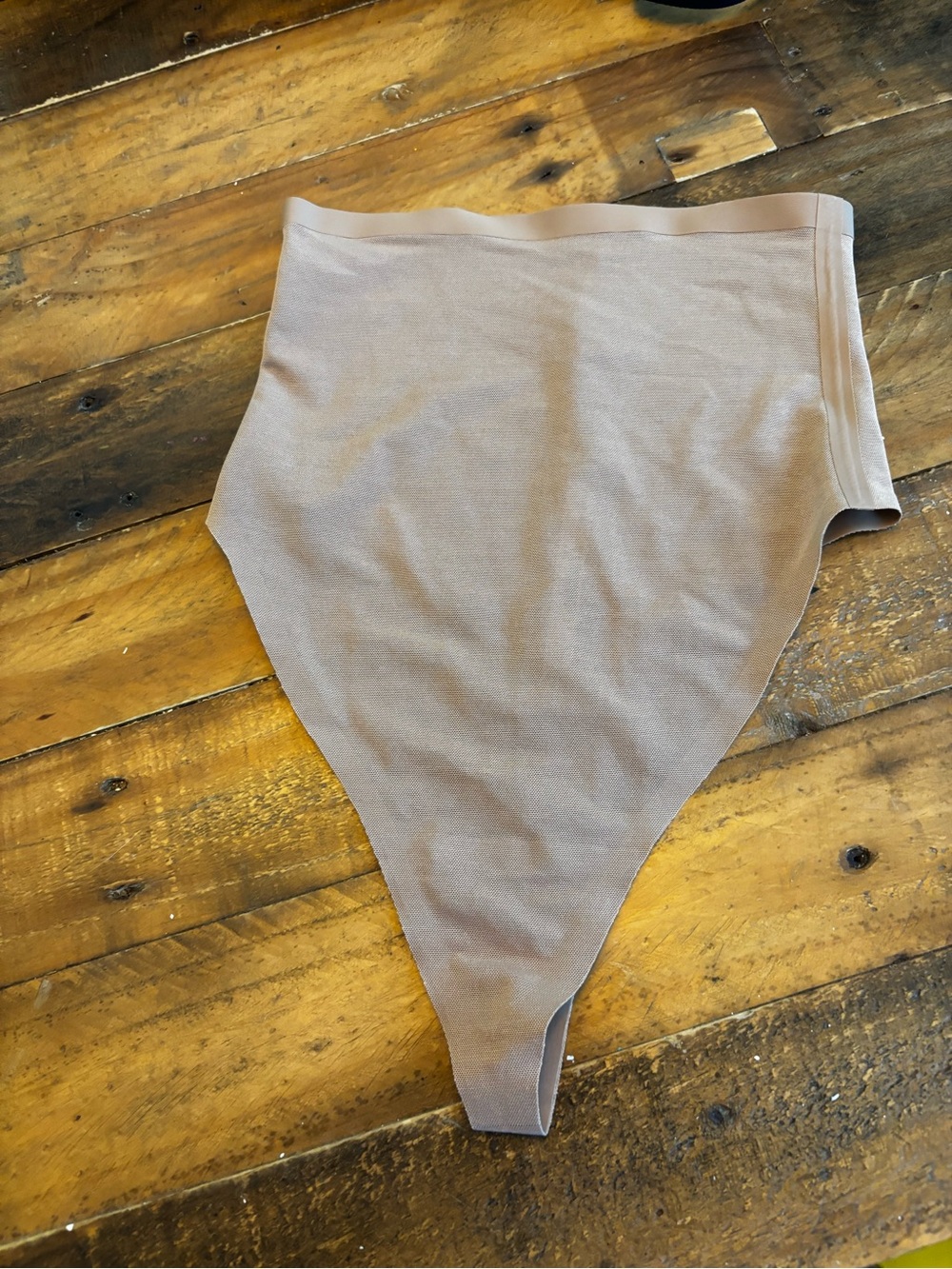 SKIMS Fits Everybody High Waisted Thong S/P NWOT | Clay/Taupe Seamless Shapewear
